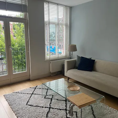 Guest house Great Apartment Amsterdam 4*